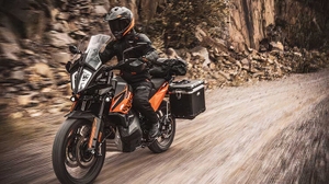 Avon will fit the new KTM 890 Adventure with tires